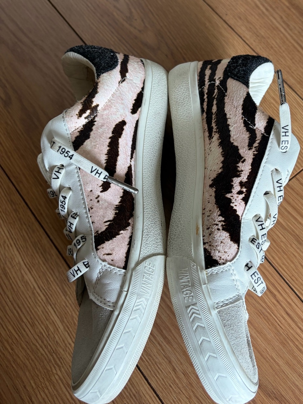 Vintage Havana Women's White:Black and Pink Leopard Low-Top Sneakers Size 8.5 - Picture 4 of 7